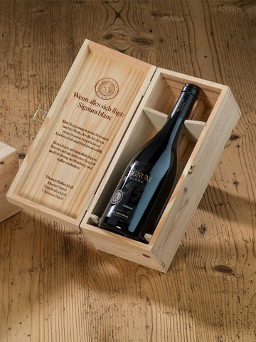 Wine box with bottle holder